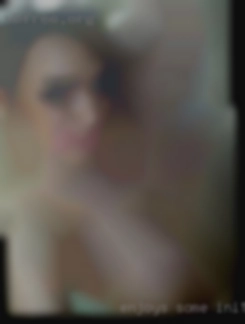 Enjoys some initial sex with in Decatur, IL make out, foreplay.