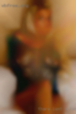 Thare isnt a female in PA any1 eals like me.